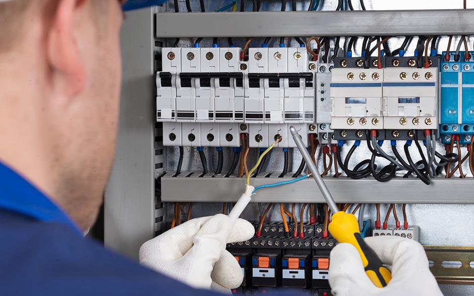 besoin d'un électricien Créteil