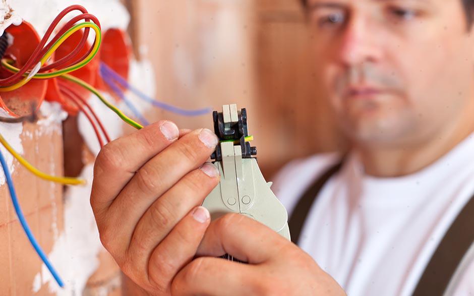 électricien dans le bâtiment Paris 13
