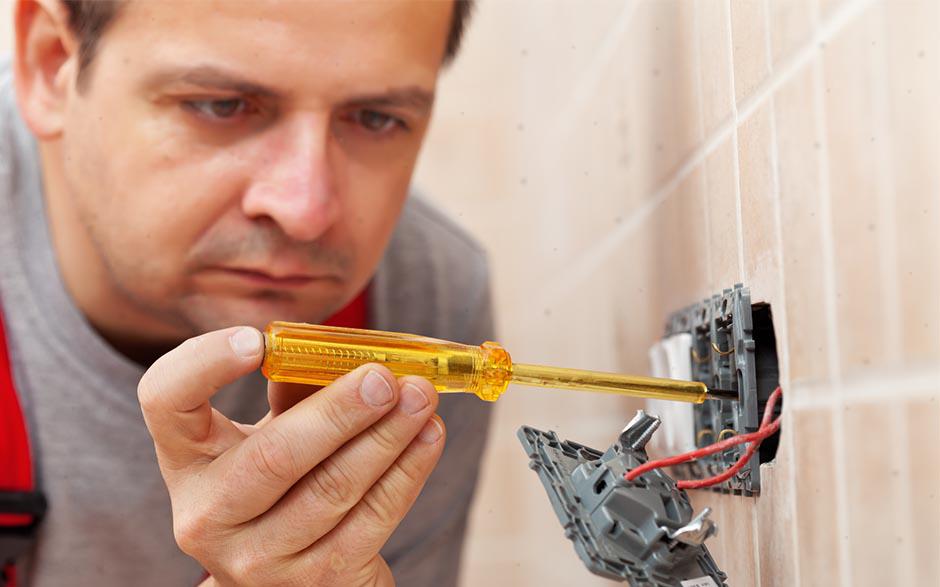 recherche travail électricien bâtiment Mouy